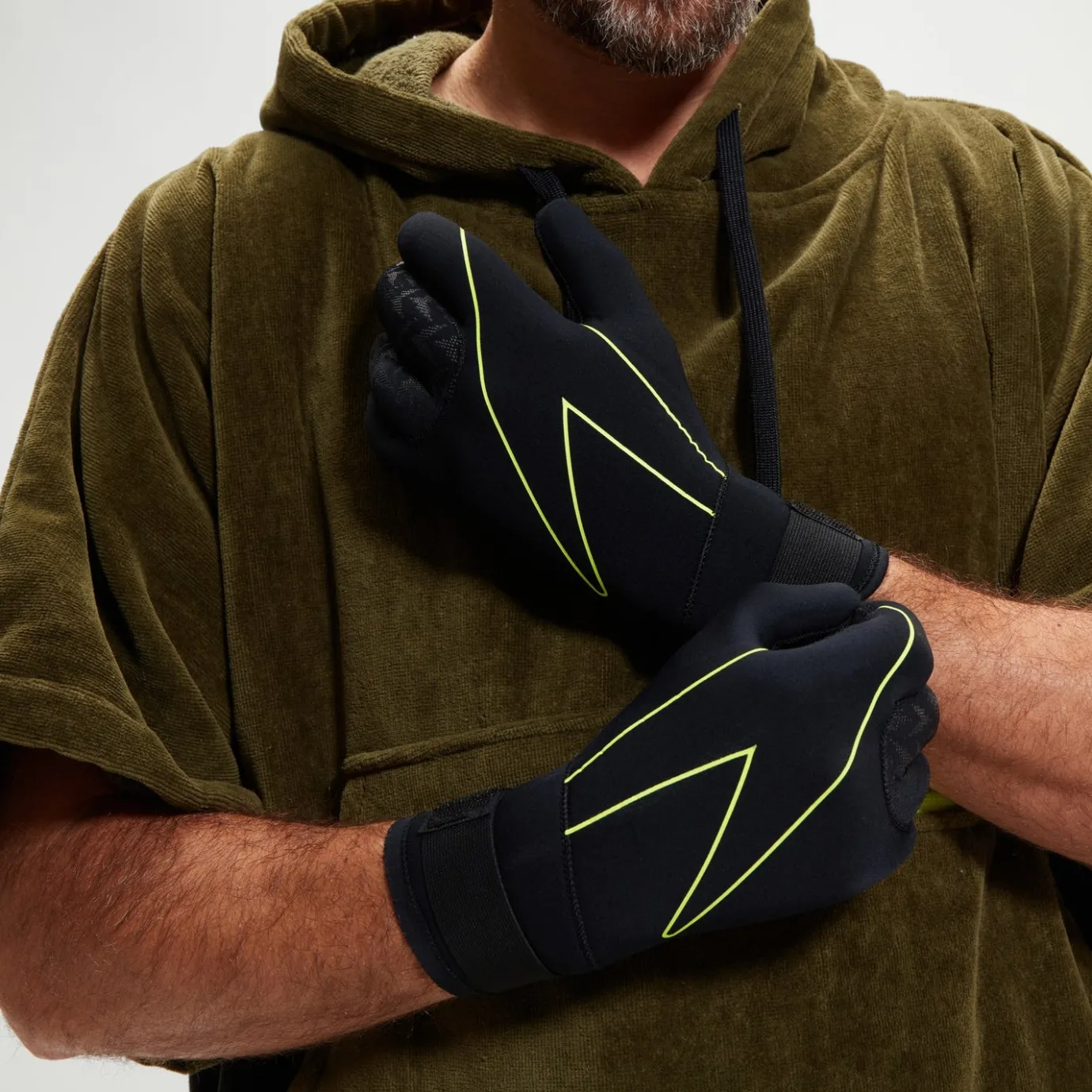 Adult Swim Gloves Black/Yellow*Speedo Flash Sale