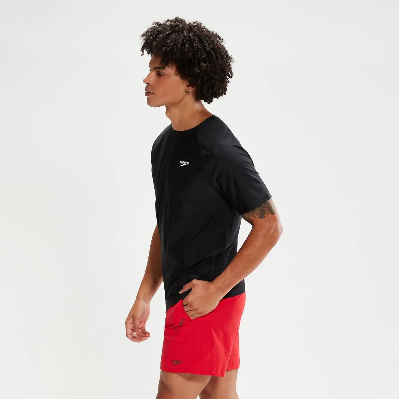 Men's Essential Short Sleeve Swim Top Black*Speedo Best